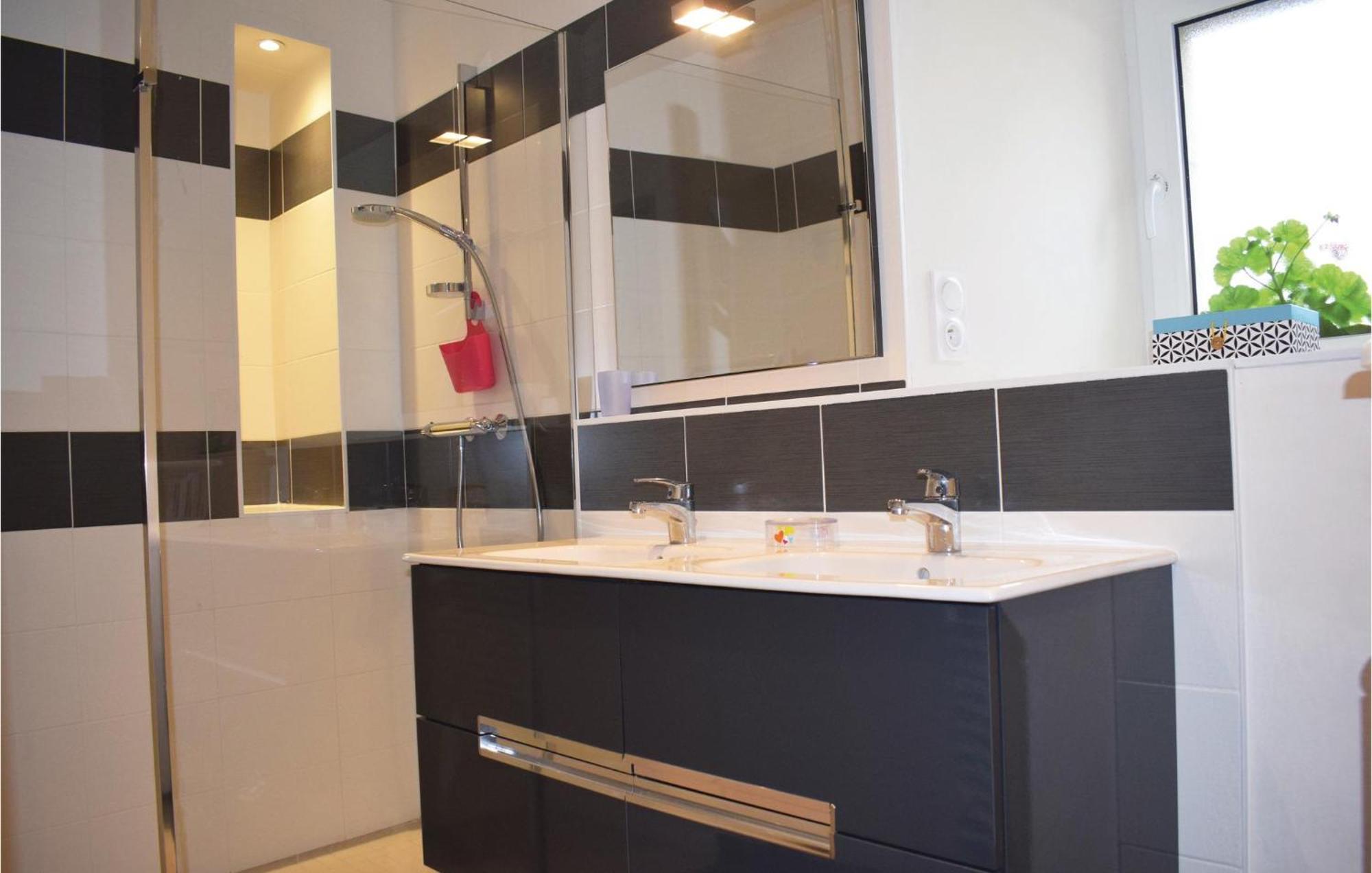 Gorgeous Home In Saint Alban With Kitchen Saint-Alban (Cotes-d'Armor) Exterior foto